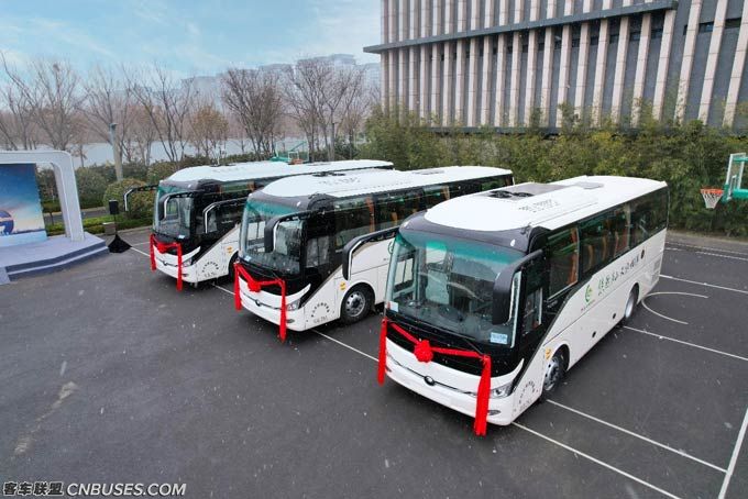“旅游熱”帶動(dòng)“景區(qū)熱”，宇通客車順勢(shì)而上助推旅游高質(zhì)量發(fā)展
