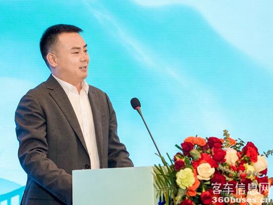 旅游天團(tuán)共聚，宇通國風(fēng)新車首發(fā)，2024山河萬里行貴州起航！