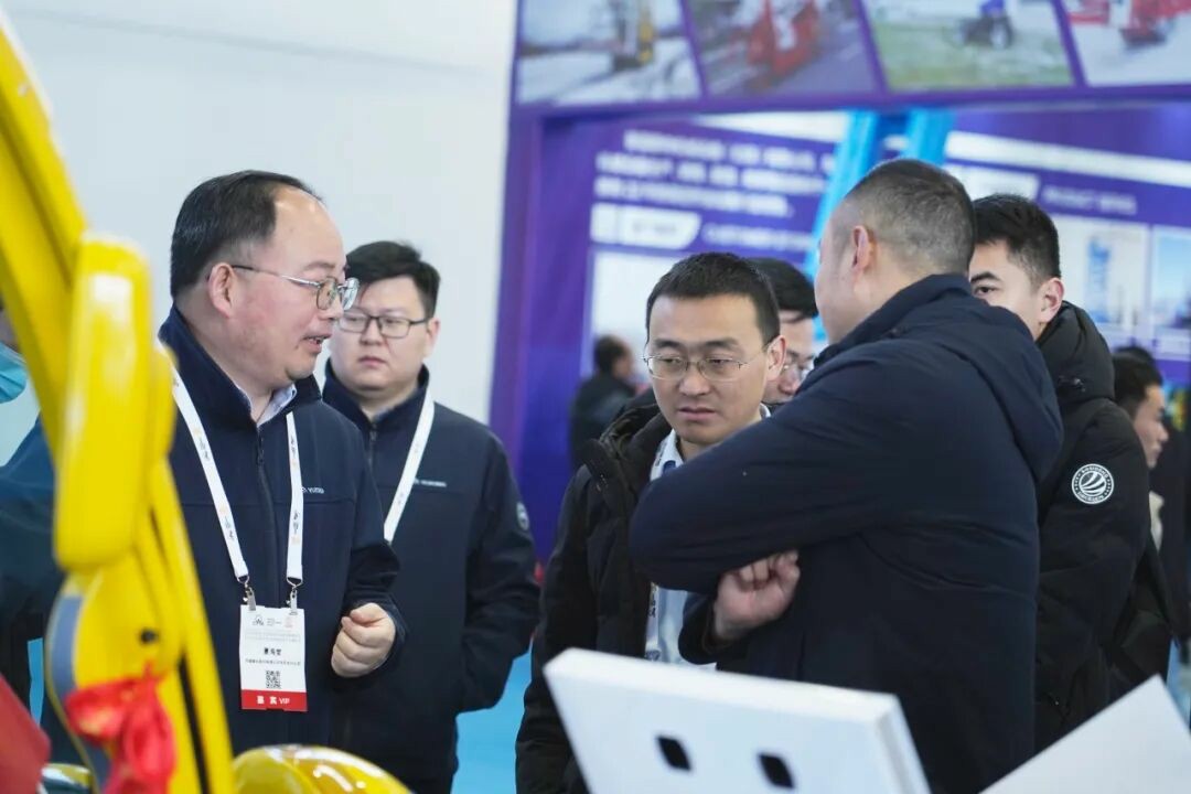 誠邀共赴 | 宇通專用車與您相約2025 中國(鄭州)旅游休閑娛樂產(chǎn)業(yè)博覽會(huì) 誠邀共赴 | 宇通專用車與您相約2025 中國(鄭州)旅游休閑娛樂產(chǎn)業(yè)博覽會(huì)