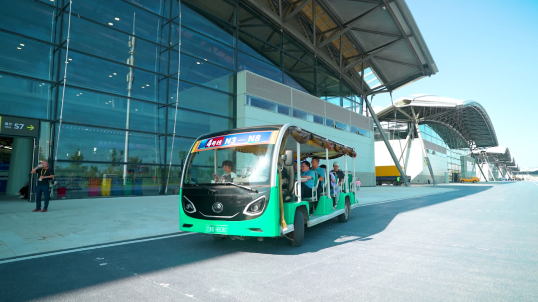 智趣出行，悅動未來！宇通觀光車亮相2025中國（鄭州）旅游休閑娛樂產(chǎn)業(yè)博覽會